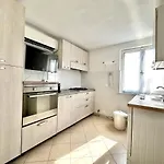 Golden Luxe - House Sea View