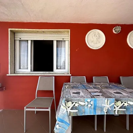 דירה Golden Luxe - House Sea View לידו די קאמאיורה